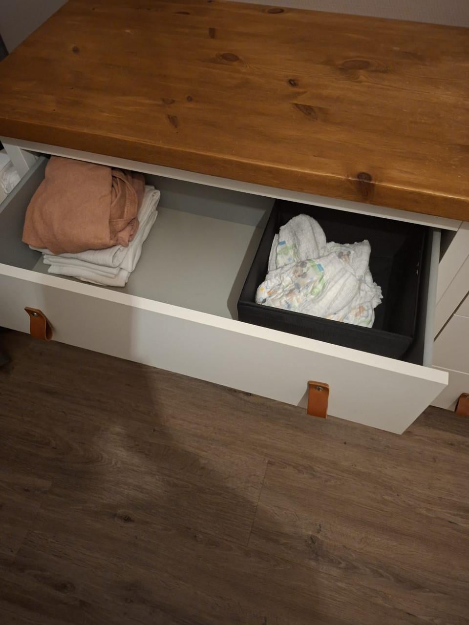 Commode en wandplank