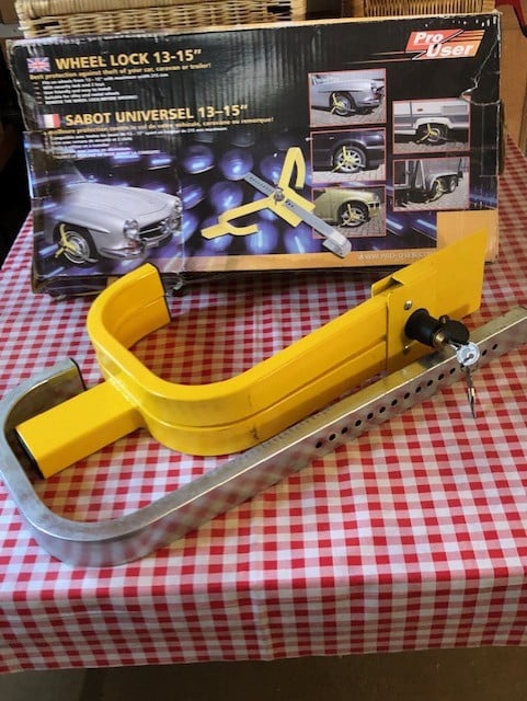 Wielklem voor caravan, aanhanger of auto