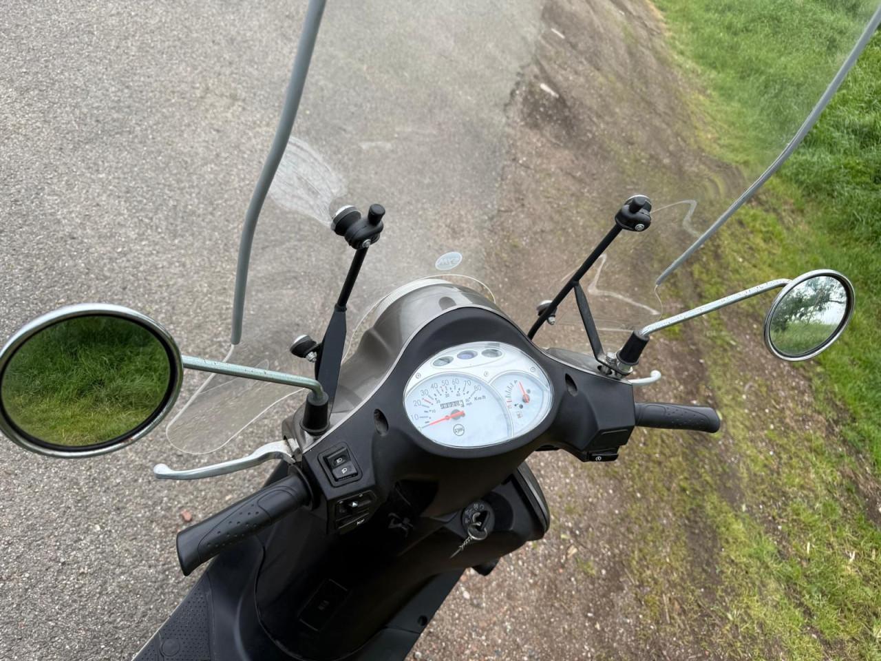 SYM Fiddle II snorscooter 2018 — lage km-stand — nette staat