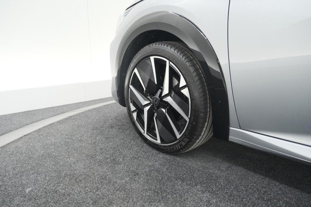 Peugeot 208 puretech 100 gt | camera | navigatie | apple carplay | parkeers