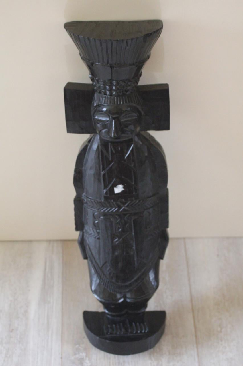Zwart houten beeld,,47 cm