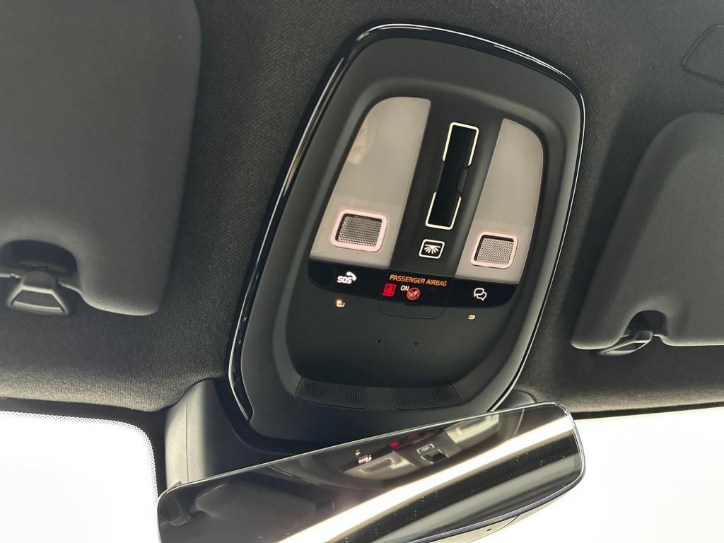 Volvo XC40 single motor ultimate 70kwh| pano| 360camera| adap.cruise|