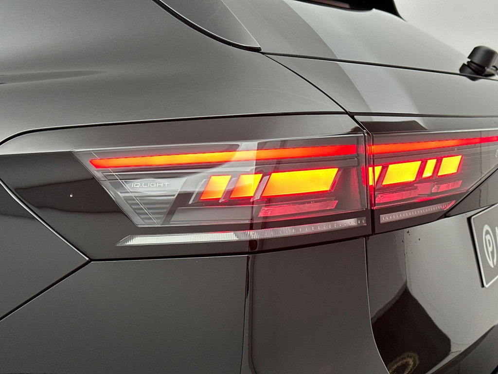 Volkswagen Passat variant r-line-edition 1.5 ehybrid 200 kw / 272 pk varian