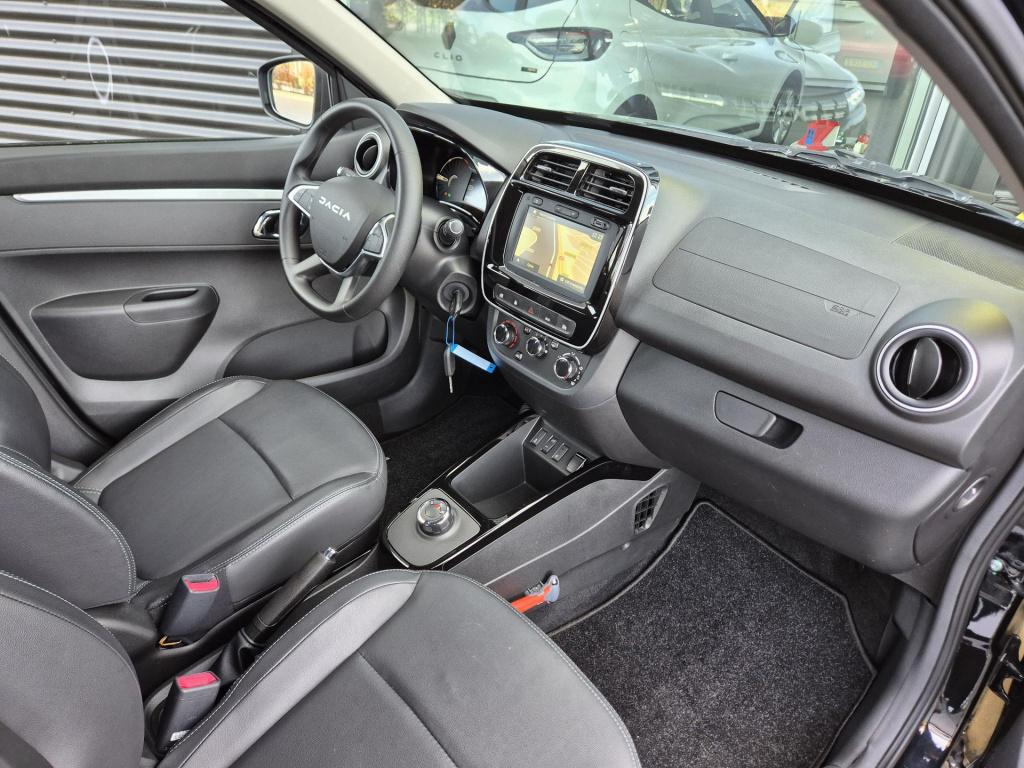 Dacia Spring expression 27 kwh lederen bekleding, navigatie, camera, ccs sn