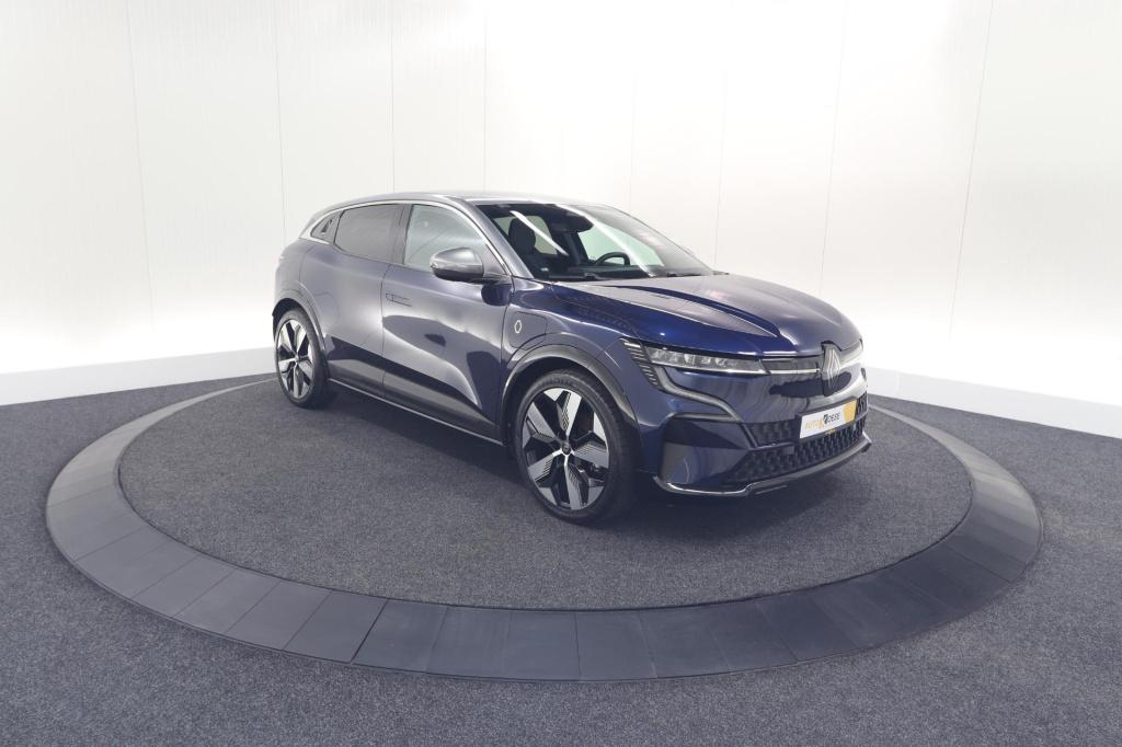 Renault Megane E-tech ev40 boost charge techno | pack winter | camera | app