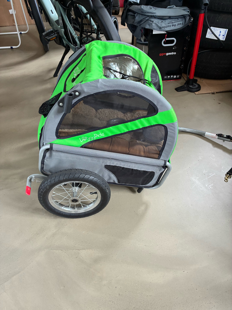 Hondenfietskar