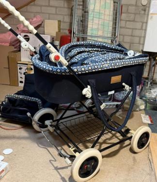 Vintage kinderwagen