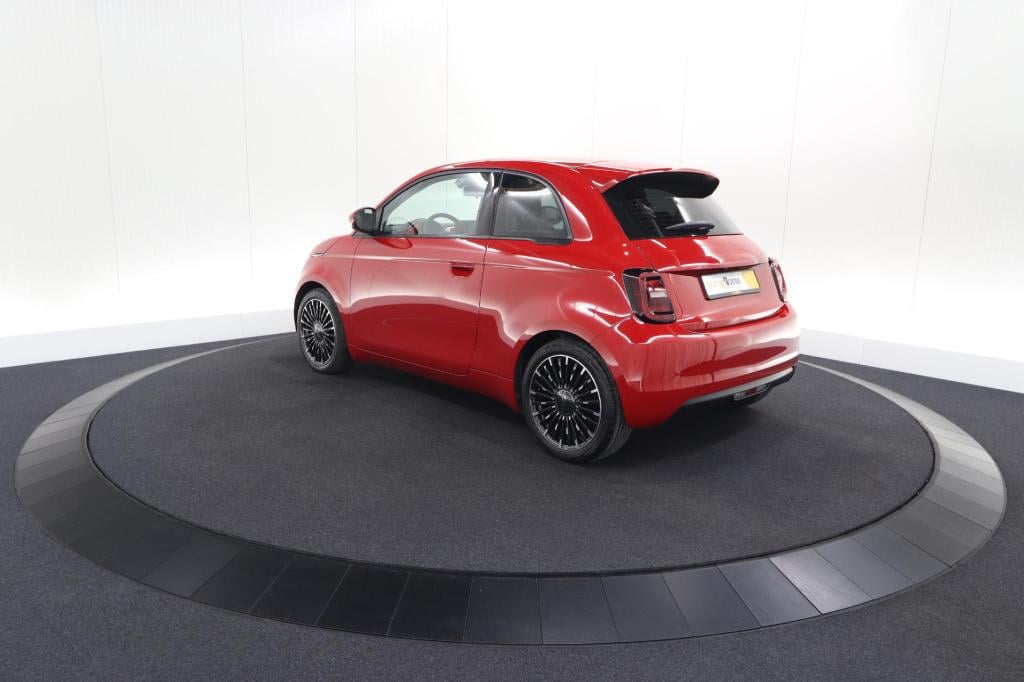 Fiat 500 icon 42 kwh | camera | 17" velgen | keyless start | navigatie | ap