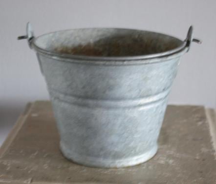 Zinken emmertje