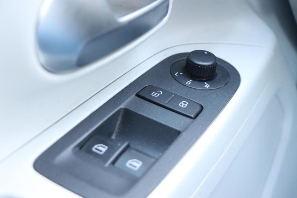 Volkswagen UP! 1.0 tsi bmt up! beats 90pk