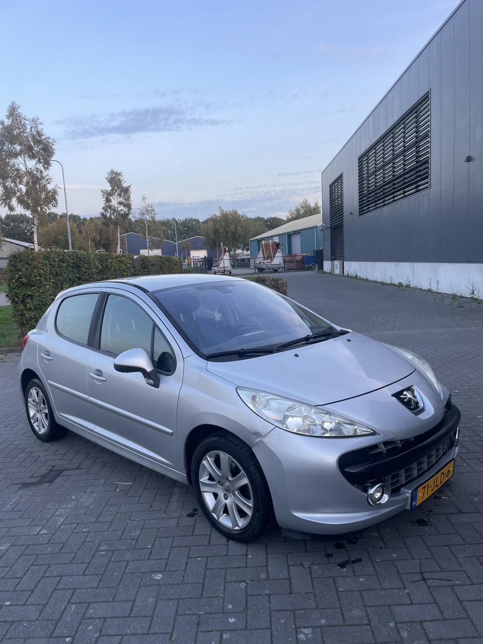 Peugeot 207 1.6 VTI 16V 5DR 2009 Grijs | 141.034 KM NAP | NIEUWE APK!