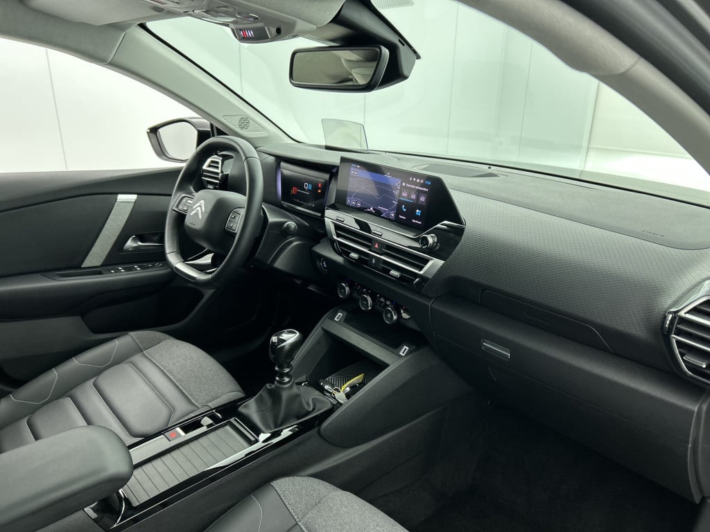 Citroen C4 1.2 puretech shine | rijklaar | panorama dak | head up display |
