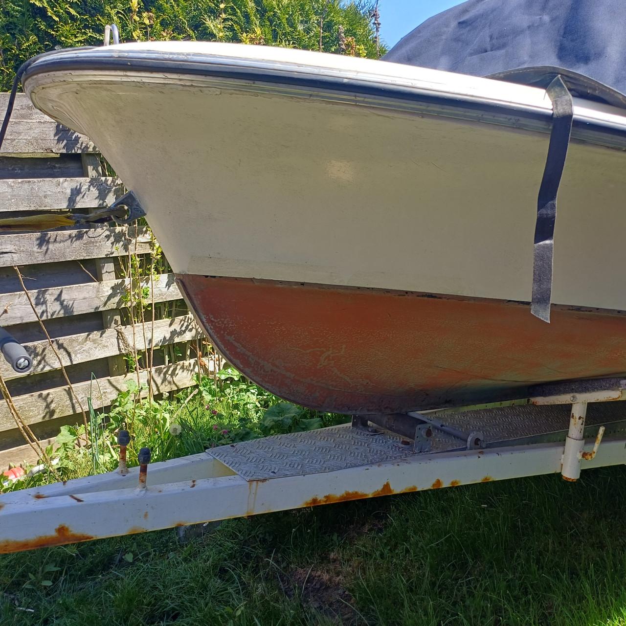 Boot met trailer zonder motor