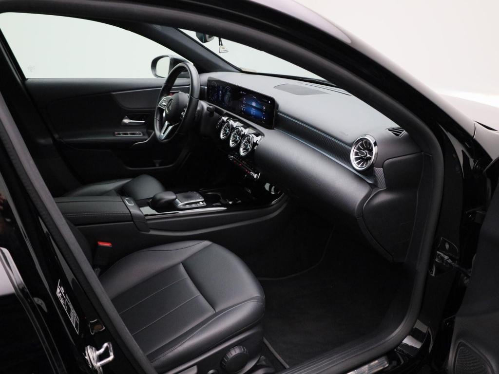 Mercedes-Benz A-Klasse 180 business solution luxury | automaat | apple carp