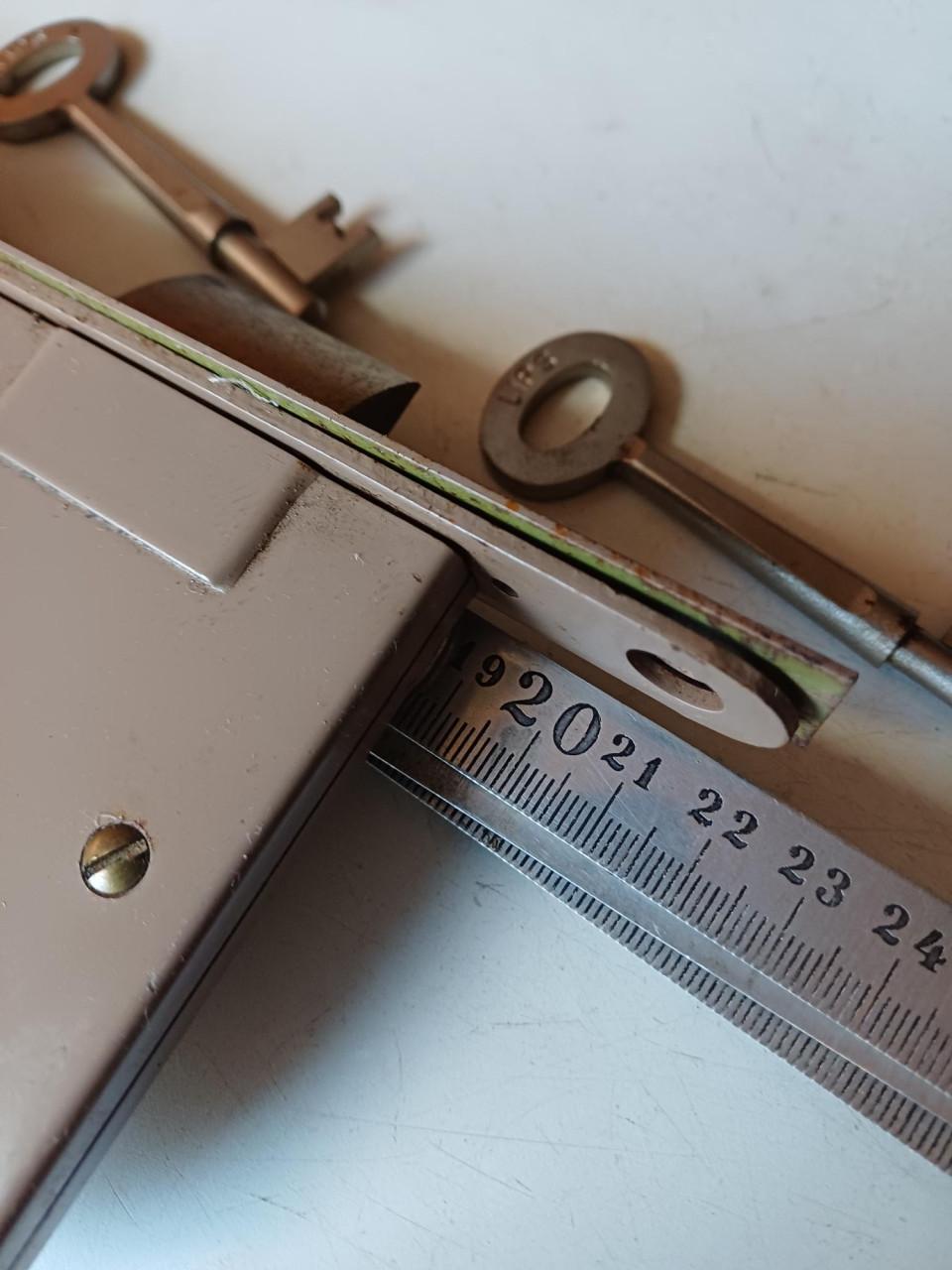 SLOT met  2 SLEUTELS