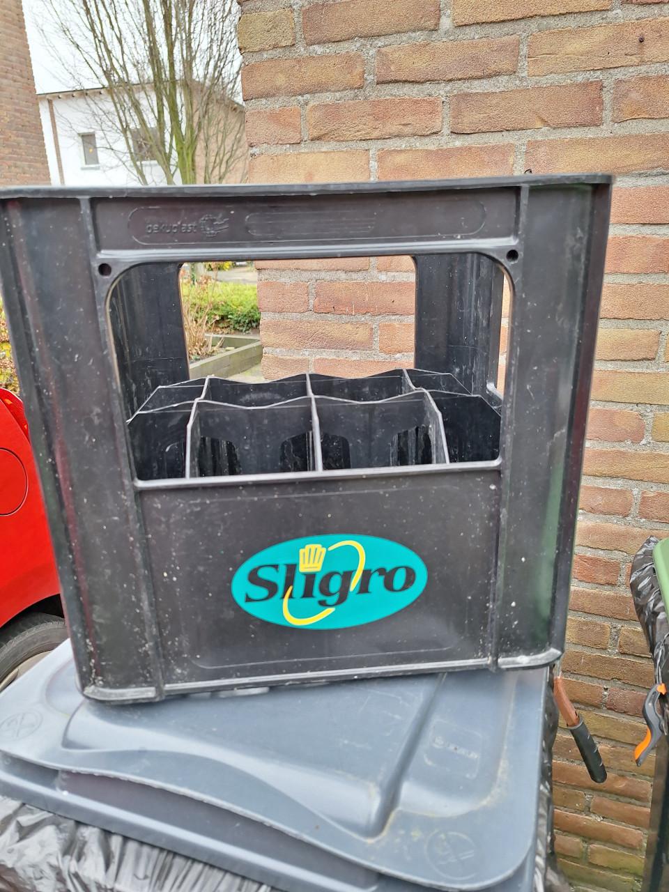 Krat voor 12 flessen van de sligro