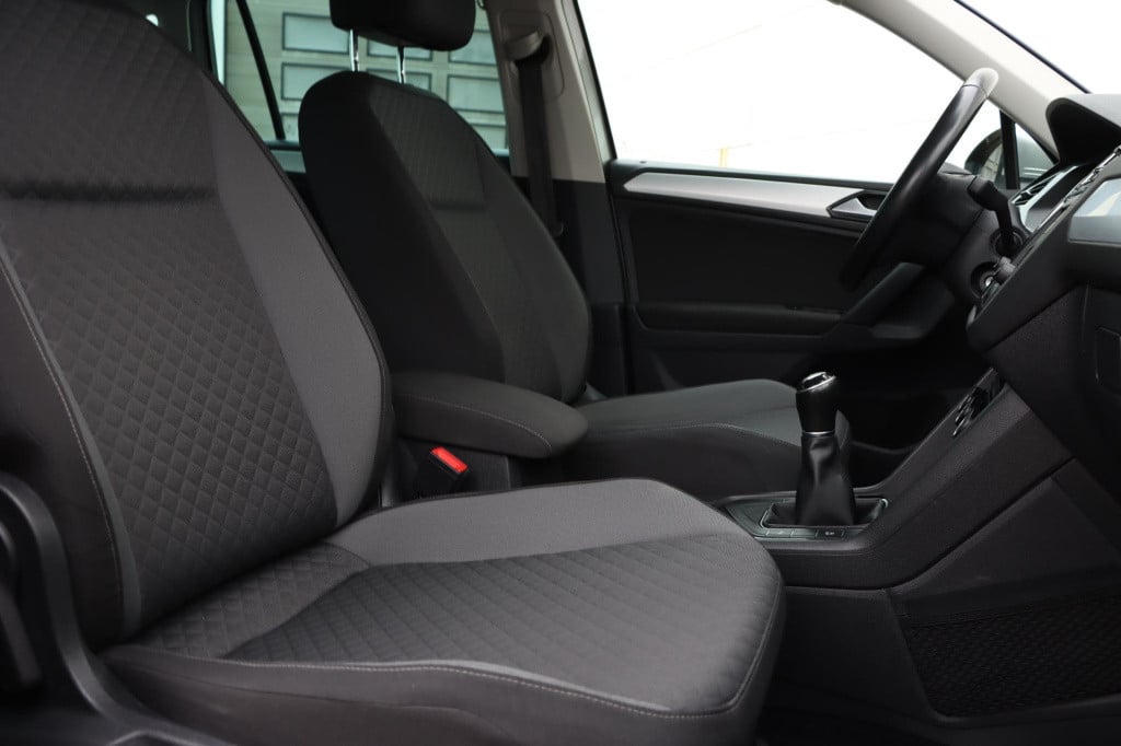 Volkswagen Tiguan 1.4 tsi connected series