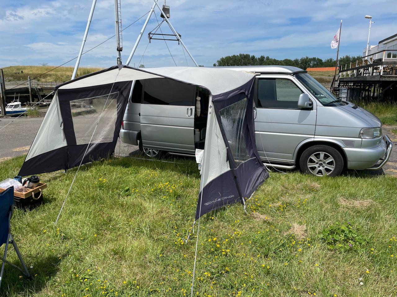 VW Transporter Caravelle 2.5TDI-102pk