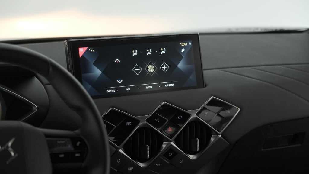 Ds Ds 3 crossback puretech 100 montmartre | parkeersensoren | apple carplay
