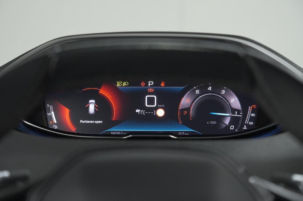 Peugeot 3008 puretech 130 eat8 allure | camera | adaptieve cruise control |
