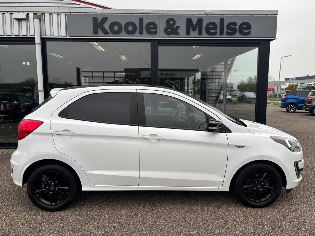 Ford KA ka+ 1.2 85pk black & white, stoelverwarming, voorruitverwarming, se