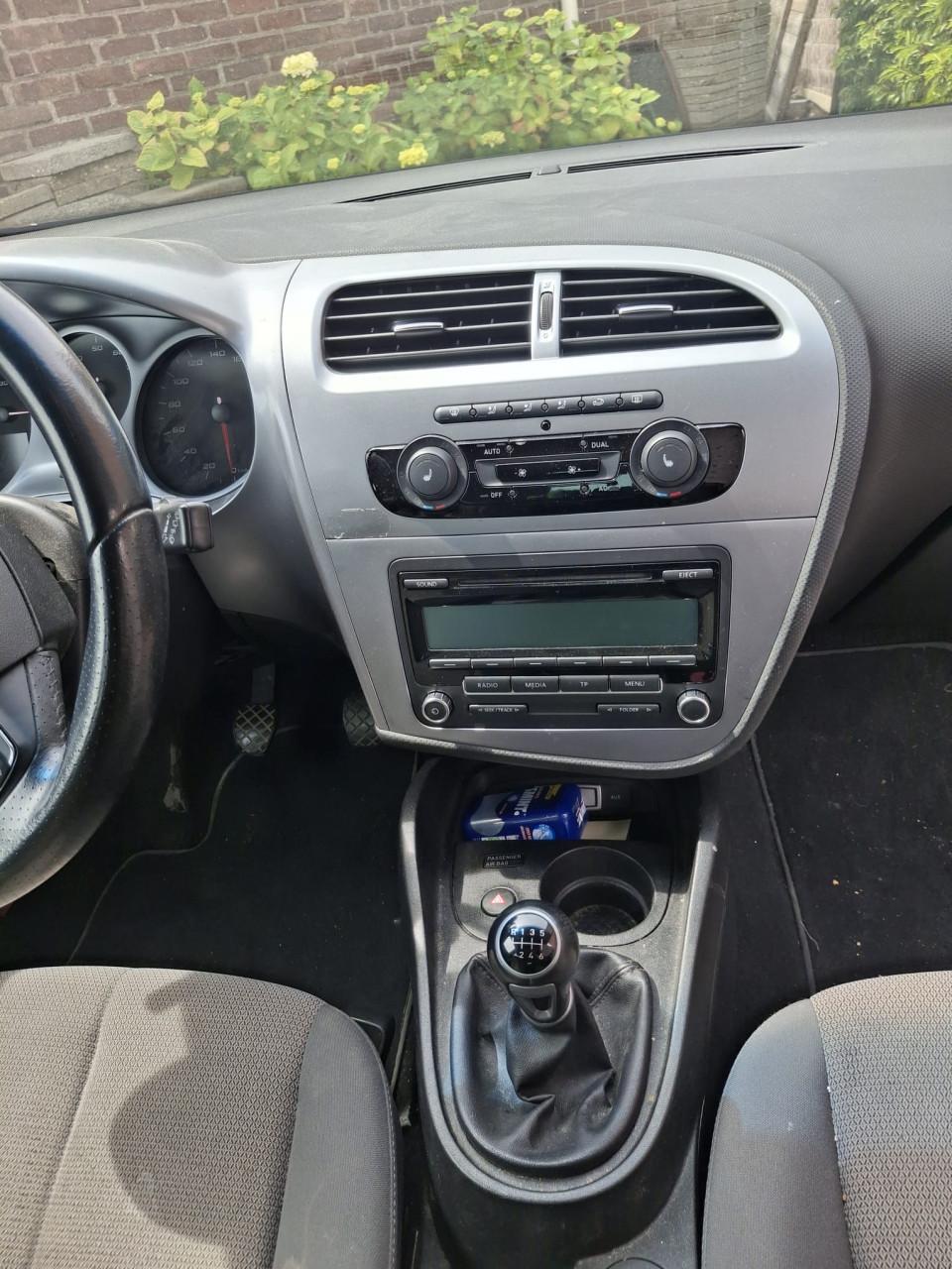 Nette Seat Leon BUSINESSLINE 2012 1.2 TSI rood