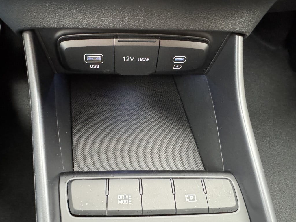 Hyundai I 20 1.0 t-gdi comfort | direct leverbaar | navigatie | camera | ac