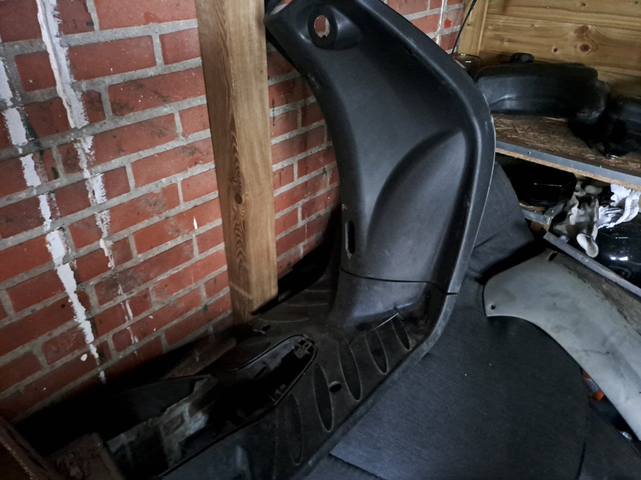 Te koop hele grote partij onderdelen peugeot vivacity koopje