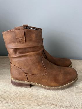 Nieuwe enkellaarsjes maat 39