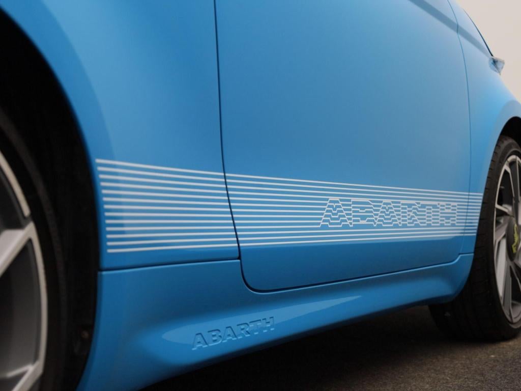 Fiat 500 C abarth scorpionissima 42 kwh | cabrio | apple carplay / android 