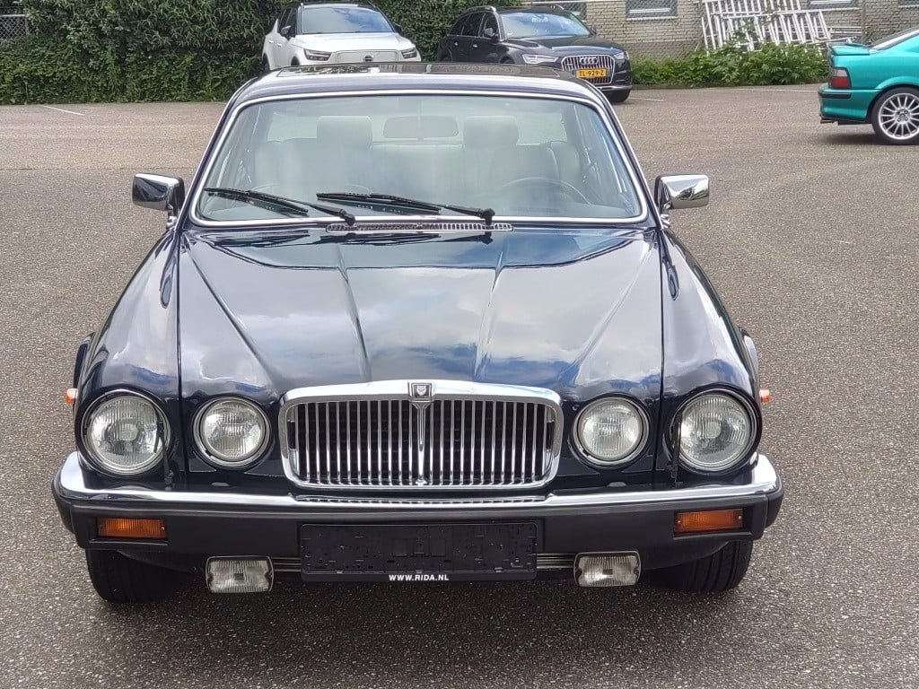 Jaguar Xj 12 serie iii