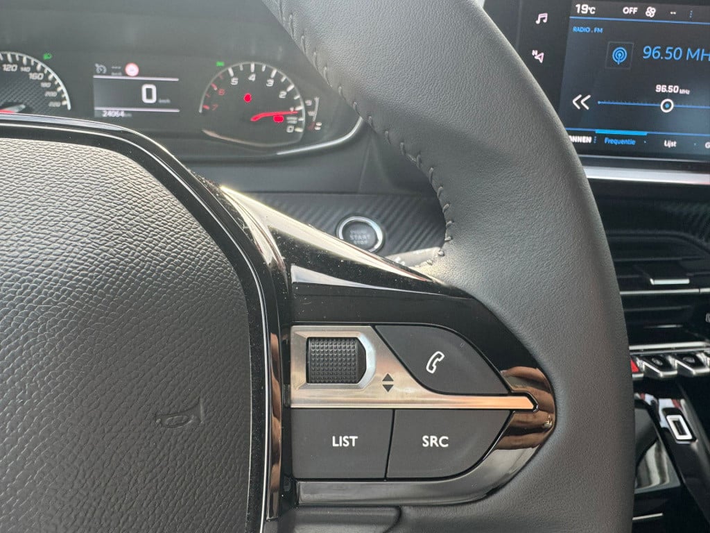 Peugeot 208 1.2 puretech allure