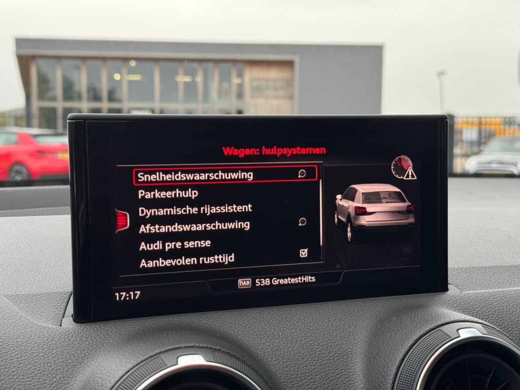 Audi Q2 35 tfsi matrix led * camera * stoelverwarming * acc * keyless