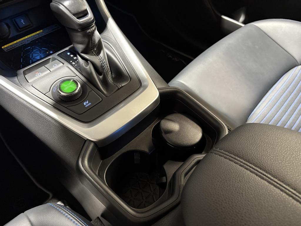 Toyota Rav4 2.5 hybrid awd bi-tone | innovation pack