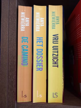 Boeken van Anya Niewierra