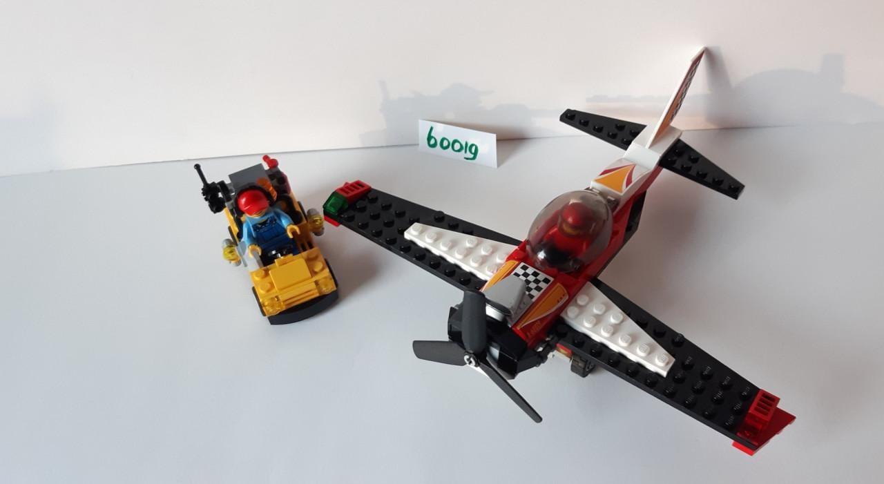 Lego  City 60019: stuntvliegtuig en auto