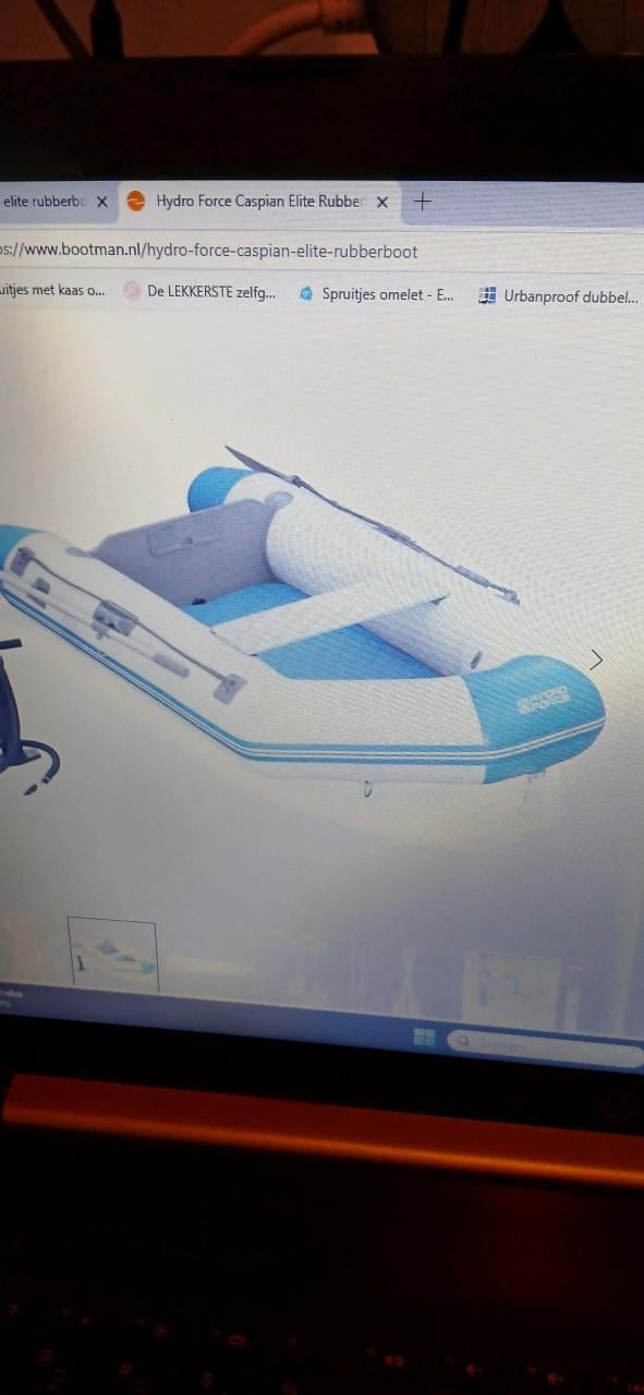 Nieuwe rubberboot+ bb motor