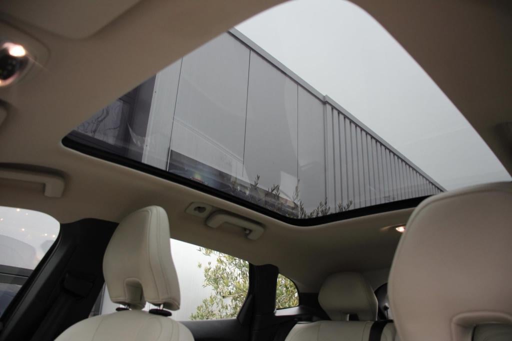 Volvo V40 1.5 t2 signature edition - leder - automaat - panoramadak - camer