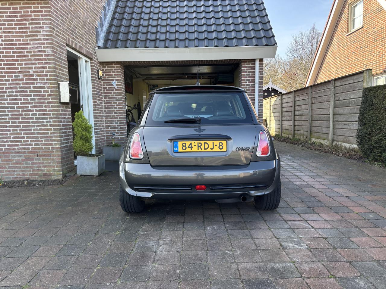 MINI Cooper Parklane 2006 | Nieuwe APK | Cruise control | Stoelverwarming