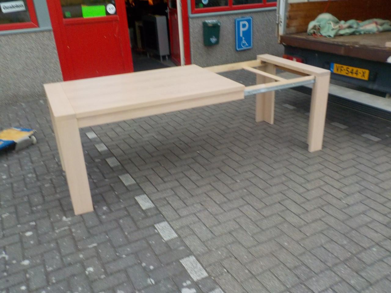 Gebleekt eiken 3 x verlengbare eettafel 160 , 180 , 210 en 240 cm X 100 cm
