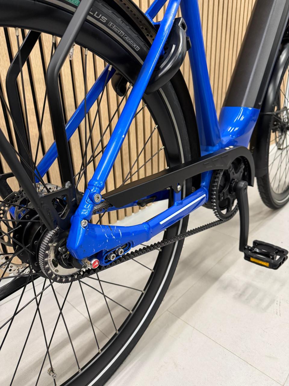 Gazelle Ultimate C8+ Bosch Active Line Plus 500Wh 53CM Belt