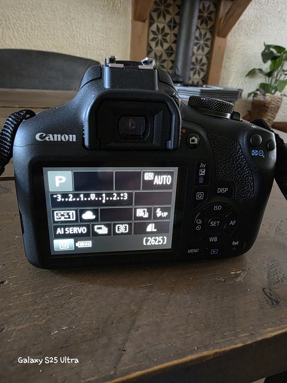 Canon 2000D spiegelreflex camera