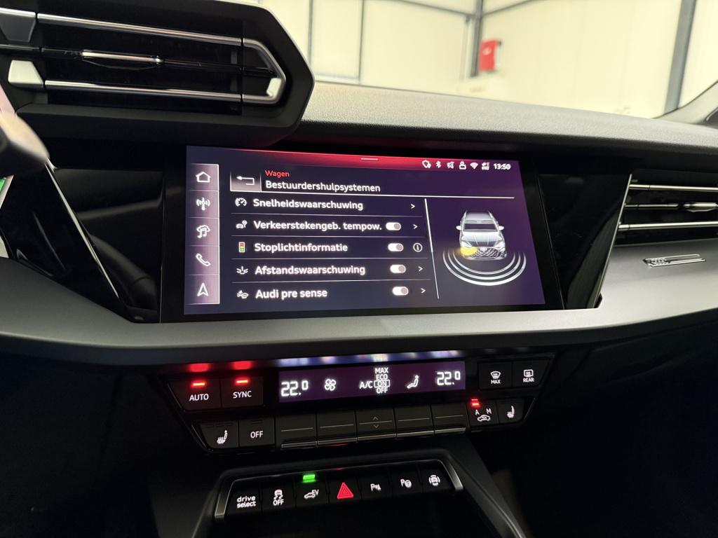 Audi A3 sportback 45 tfsi e 272pk s edition | pano dak | zwart optiek | acc