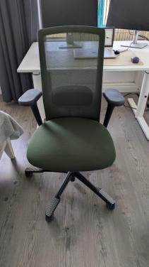 Bureaustoel van kwaliteitsmerk HAG (model Futu)