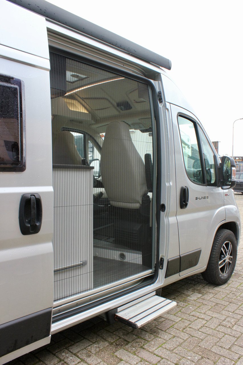 Mclouis Menfys 5 S-line (Uniek mooie buscamper, slechts 20.000KM, 2021!!)