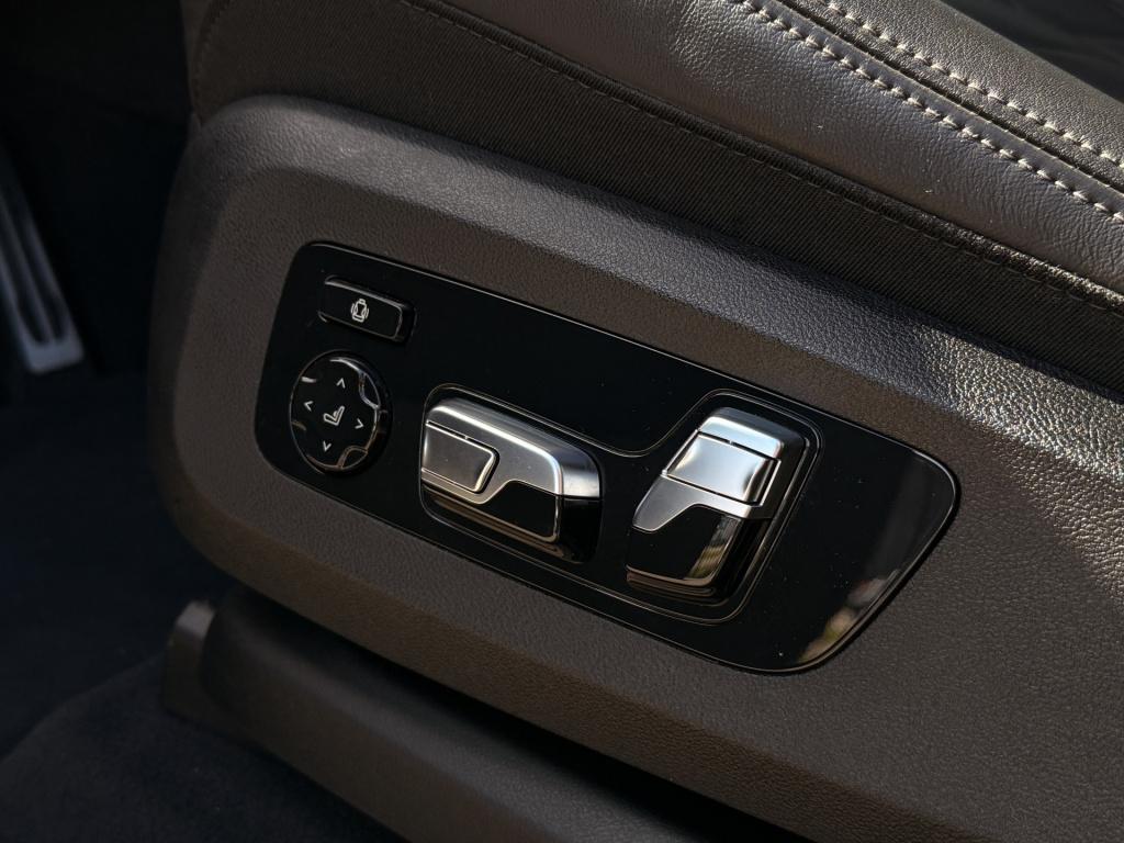 BMW X5 xdrive50e m-sport | carbon | pano | memory | stoelverwarming / verko