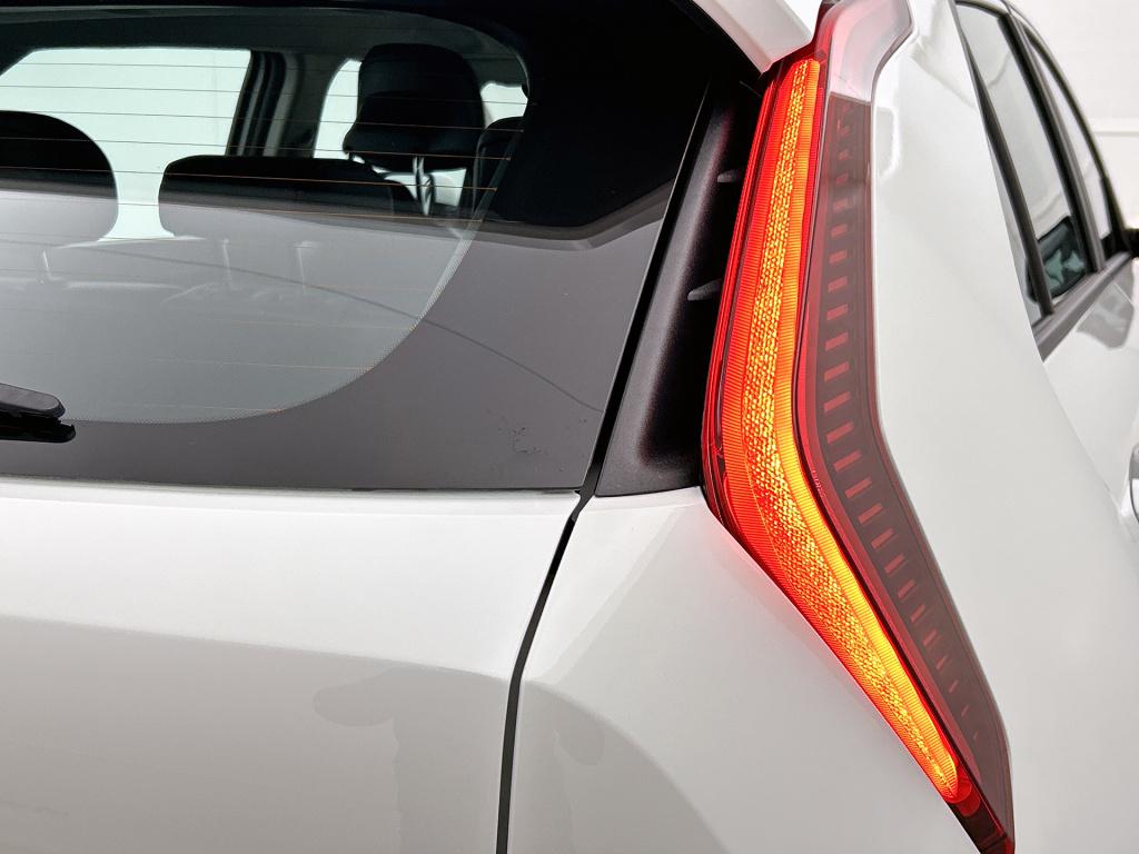 Kia Niro 1.6 gdi hybrid dynamicline | navigatie | apple carplay | camera | 