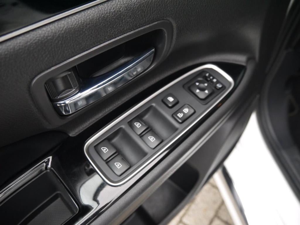 Mitsubishi Outlander 2.4 phev 224 pk intense|rijklaar