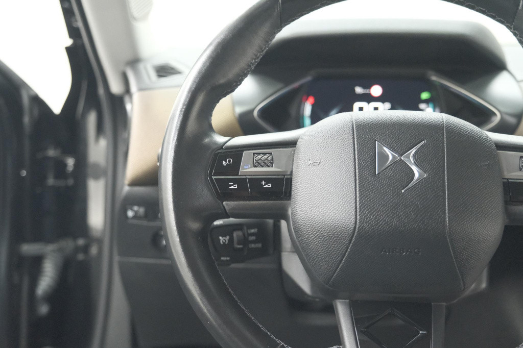 Ds Ds 3 crossback e-tense so chic 50 kwh | camera | dodehoekdetectie | appl