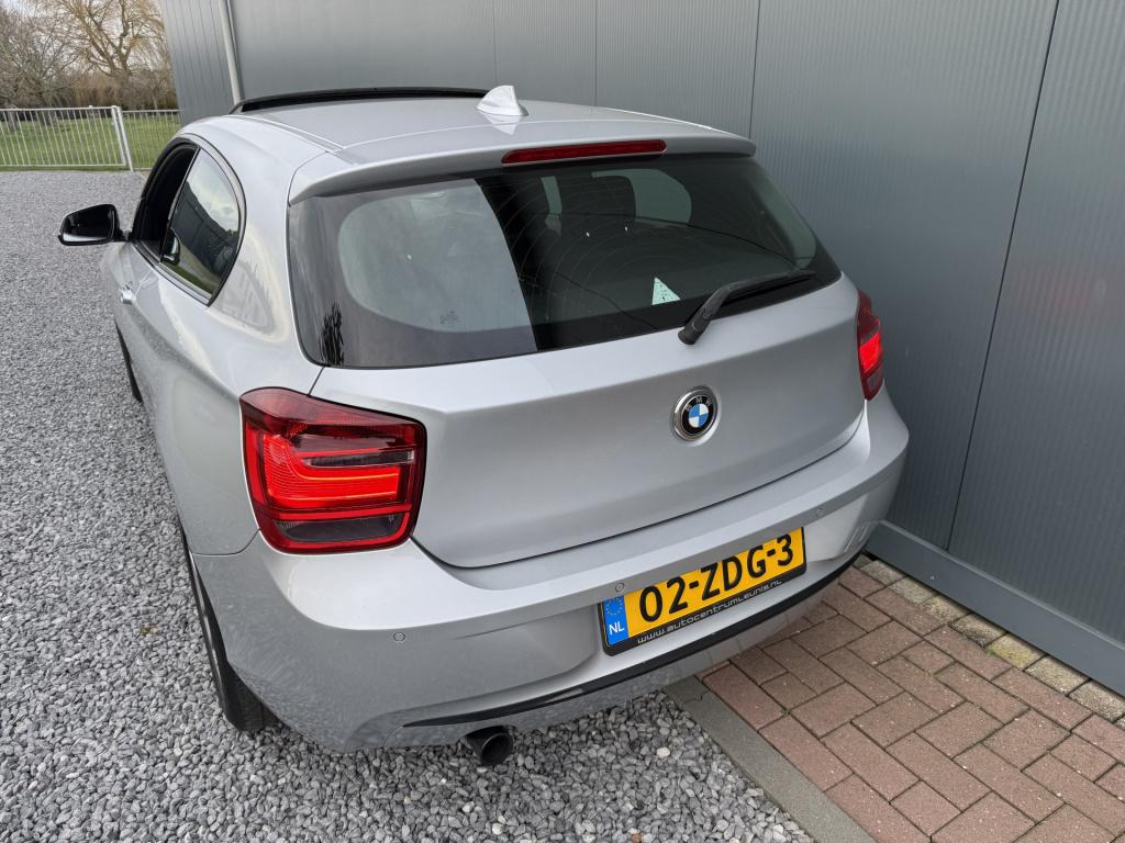 BMW 1 Serie 114i executive business+ 3-drs